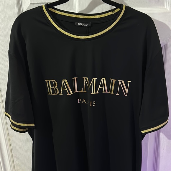 Balmain Black T shirt XXXL (Fits like a XXL) with gold details around collar - Picture 1 of 3